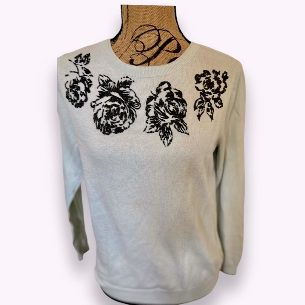 ELLE Mint Green Black Beaded Sparkly Flowes Knit Sweater Size Large